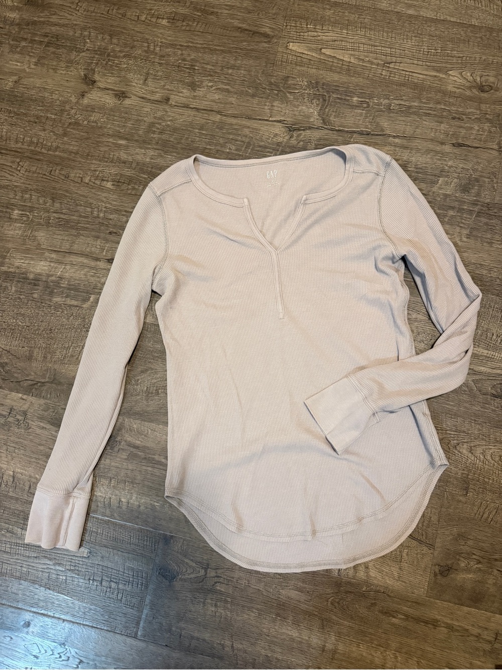 GAP Ribbed Henley Long Sleeve Top in Pale Pink